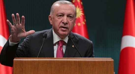 Turkey threatens new invasion of Syria