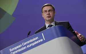 Ukraine Dombrovskis Hypothesis of military stocks to export grain