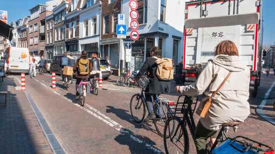 Utrecht starts smart zone for loading and unloading in Twijnstraat