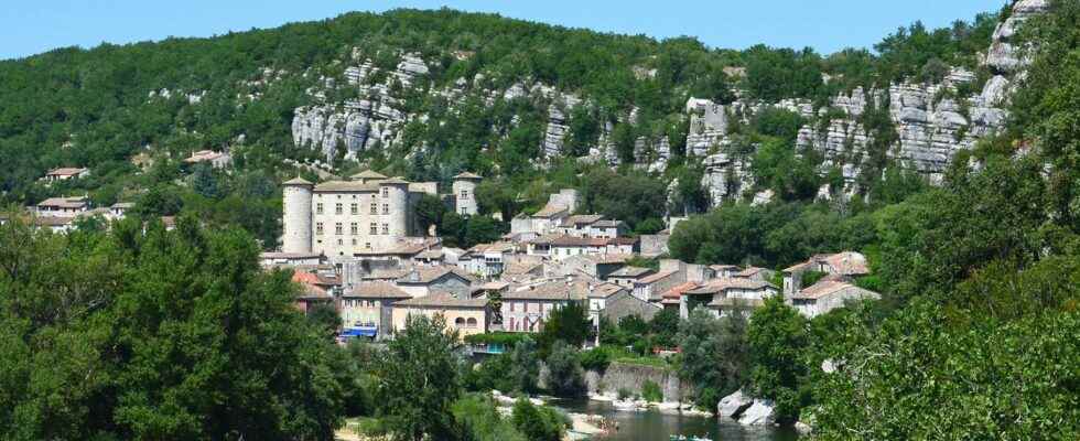 Walk in Ardeche Case