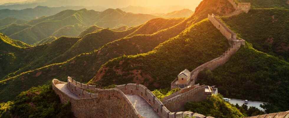 What is the origin of the Great Wall of China