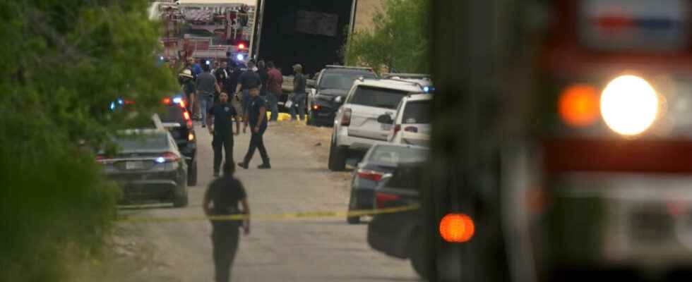 46 migrants found dead in a truck in Texas