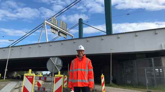 Again maintenance Galecopper bridge replacing steel cables was not possible