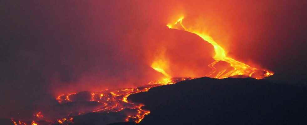 Gold and blood Etna offered us a magnificent spectacle