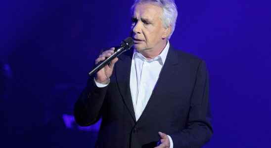 Michel Sardou the singer attacks Melenchon who responds