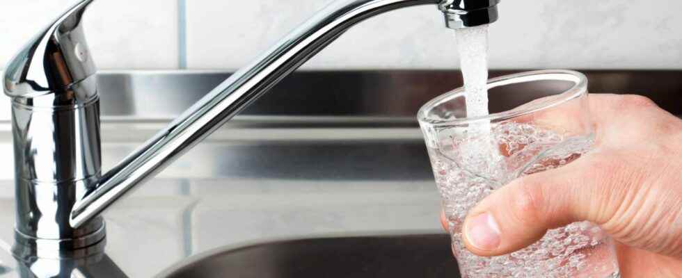 Norfolk approves water distribution agreement