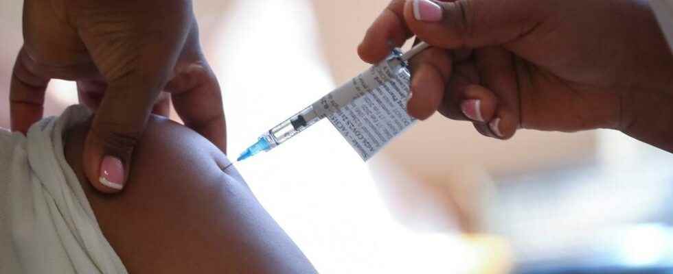 South African government welcomes lifting of patents on Covid vaccines