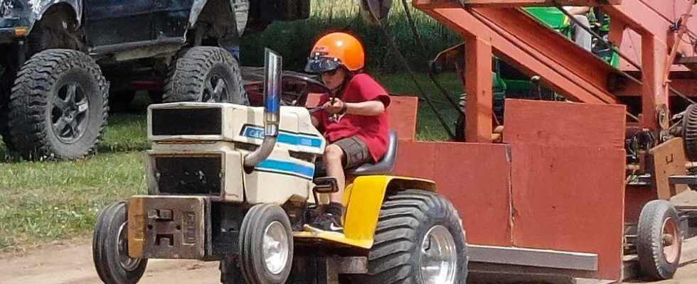 Thamesville Threshing Festival Kinsmen Fair both offering great family fun