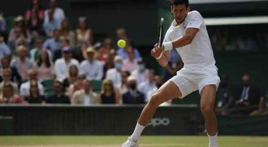 White outfit symbol of Wimbledon