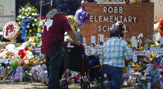 a week after the shooting Uvalde organizes his first funeral