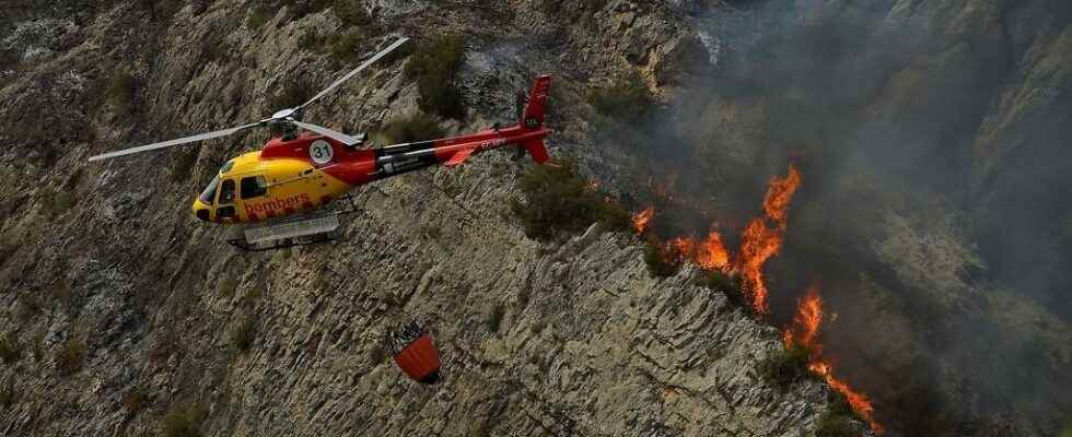 three fires simultaneously ravage Catalonia