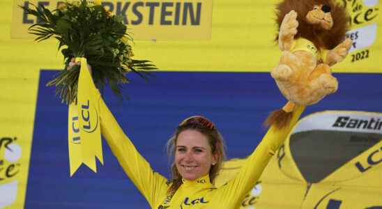 Annemiek van Vleuten experience on the top step of the