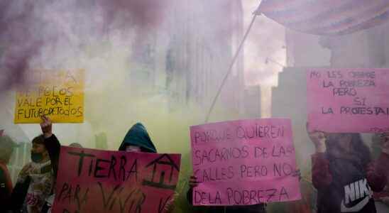 Argentines demand help from the government