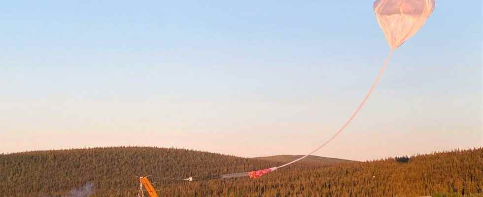 Balloon larger than the Globe on its way to space