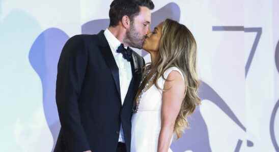 Ben Affleck he married Jennifer Lopez the details of the