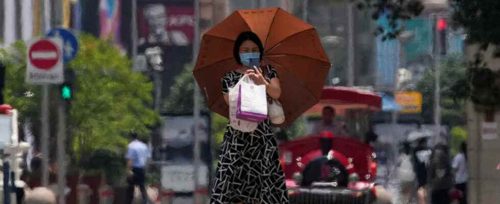 Central and southern China see record high temperatures