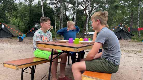 Chain play and make friends at summer camp in Leusden