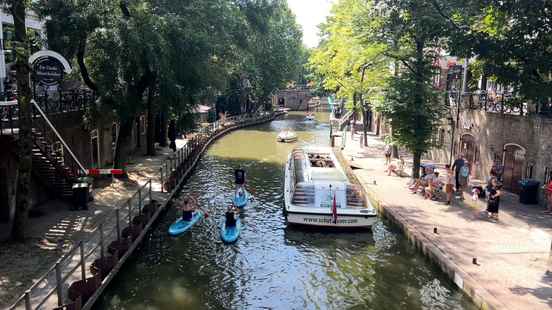 Crowds on Utrecht canals municipality wants to come up with