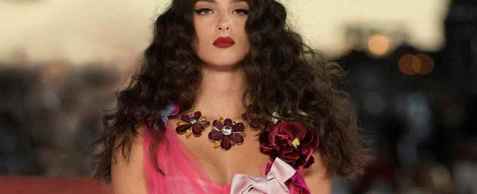 Deva Cassel is the copy of her mother Monica Bellucci