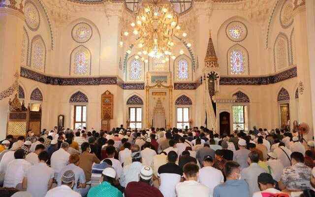 Eid prayer was held twice in Tokyo Mosque the reason