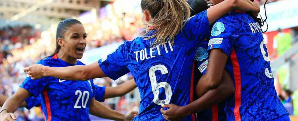 France Italy Les Bleues start the competition with a