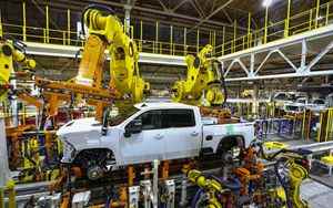 GM sales down 95000 vehicles waiting for new parts