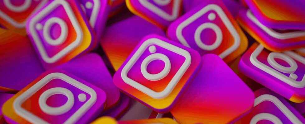 How to Delete Multiple Photos on Instagram Mobile