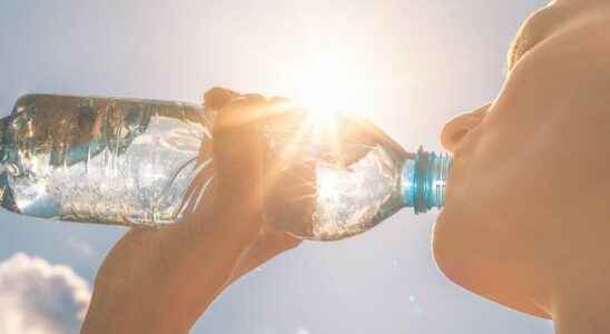 Hyponatremia beware of excessive water consumption during the heat wave