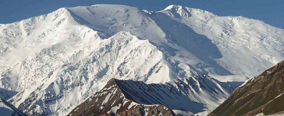 Impressive images of the collapse of a glacier in Kyrgyzstan