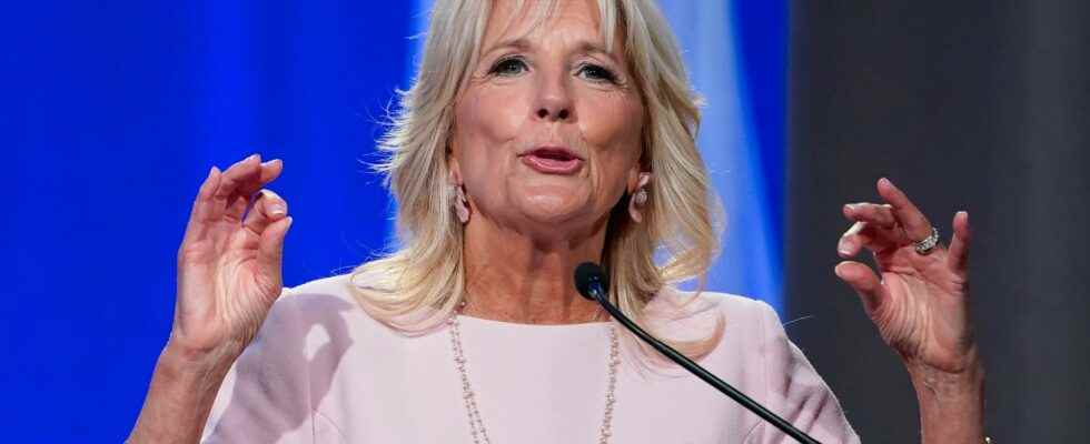 Jill Biden apologizes for Latin comment