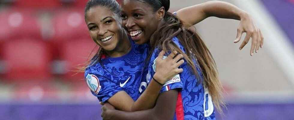 Les Bleues crush Italy for their entry into the running