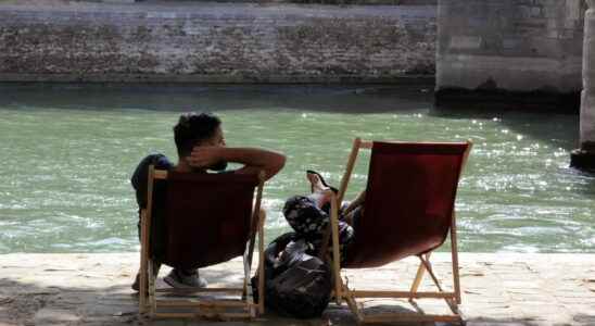 Paris Plages 2022 swimming at La Villette activities on the