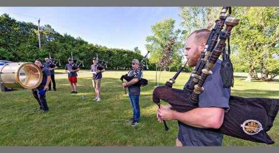 Paris Port Dover Pipe Band to perform at Royal Edinburgh