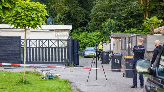 Police detain 42 year old The Hague after a series of threats