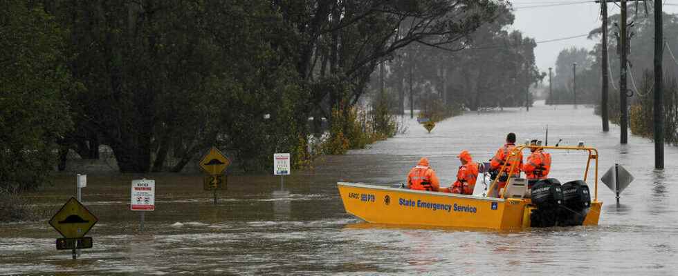 Third day of torrential rains in Australia rivers in flood