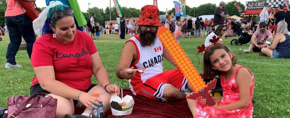 Thousands flood in for Canada Day festivities