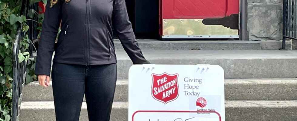 United Way and Salvation Army open homelessness resource center in