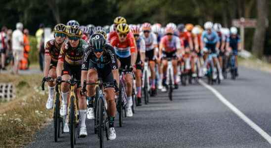 Womens Tour de France 2022 an impressive fall the video