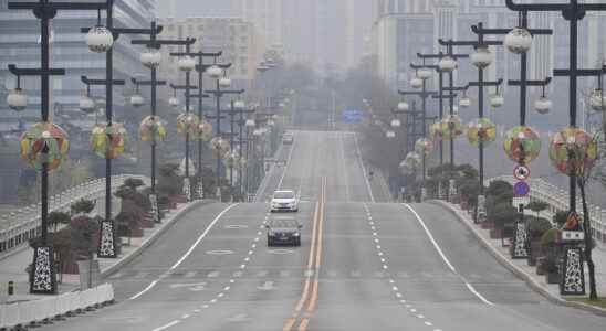 facing the Covid 19 the great city of Xian closes its