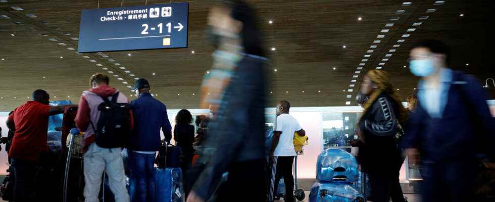 many flights canceled at Roissy Charles de Gaulle airport