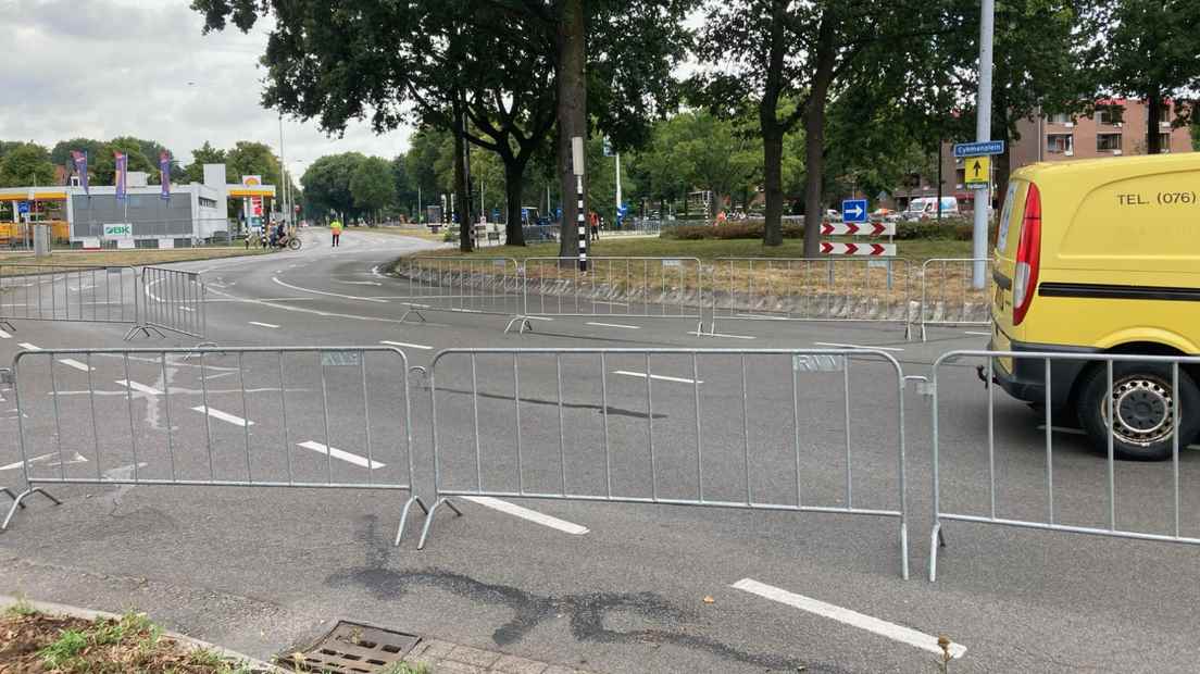 Fences at Eykmanplein.