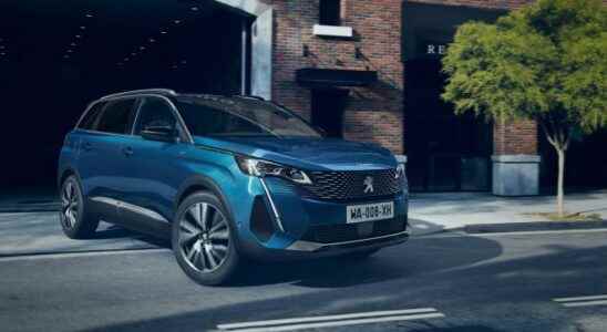 2022 Peugeot 5008 price and current versions