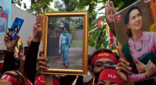 Aung San Suu Kyi is sentenced to a longer sentence