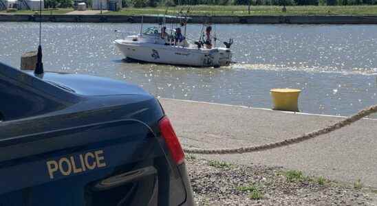 Citizens aiding police Coast Guard in search for missing Lake