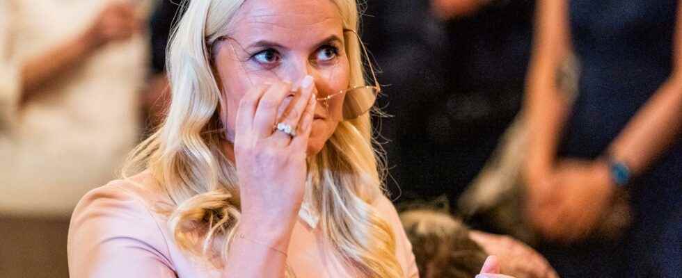 Crown Princess Mette Marit has contracted corona