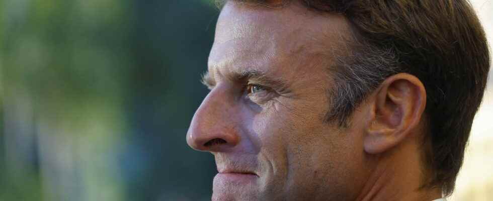 Emmanuel Macron end of abundance visit to Algeria A busy