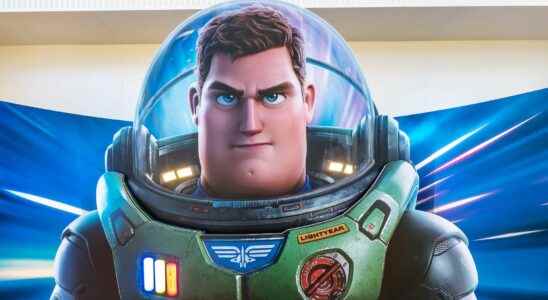 Lightyear in Buzz Lightyears past how does his ship work