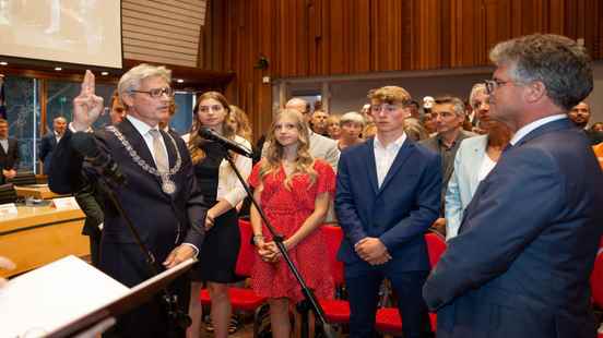 Mayor Bolsius of Amersfoort sworn in for a third and