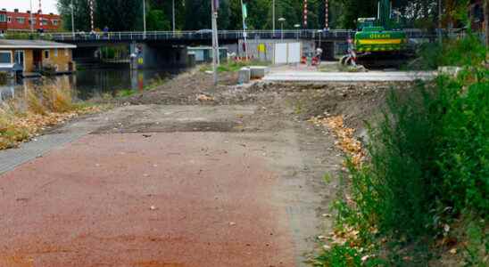 Oops new bridge does not connect to existing road in