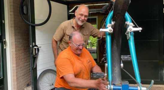 Refurbishing 52 old bicycles in six weeks Im a bit